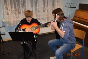 Nauka gry na gitarze Szkoła Muzyczna Września 2019 18