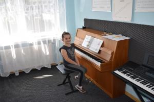 Lekcje gry na fortepianie Szkoła Muzyczna Effect Września 05