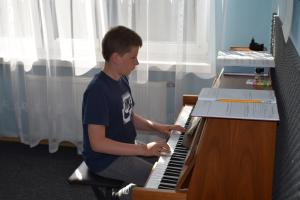 Lekcje gry na fortepianie Szkoła Muzyczna Effect Września 14