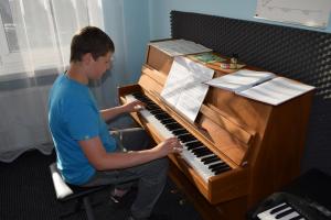 Lekcje gry na fortepianie Szkoła Muzyczna Effect Września 21