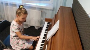 Lekcje gry na pianinie Szkoła Muzyczna Września 1